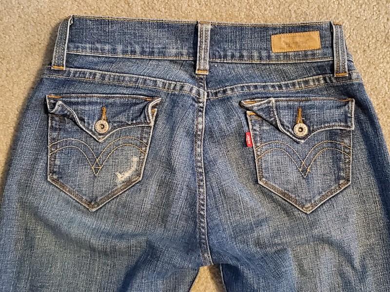 Levi's 542 Tilted Flare Low Rise Jeans Size 4 Flap Pockets VTG Y2K Distressed