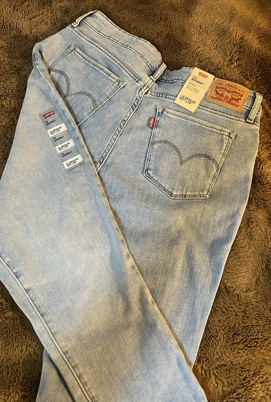 Levi's 711 Skinny Jeans Soft Sculpting Molding Light Wash 31 X 30 Size 12 NWT
