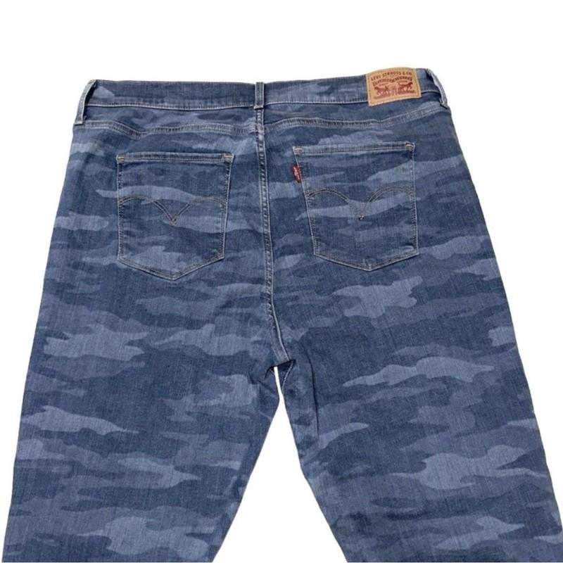 LEVI’S 720 High Rise Super Skinny Blue Camo Print Jeans Women’s Size 34 EUC