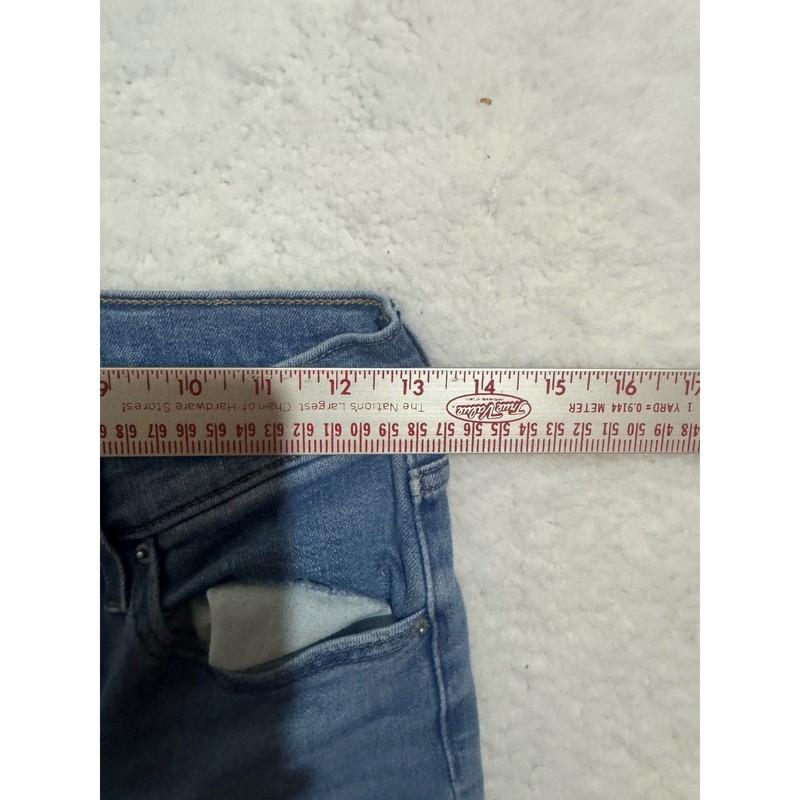 Levi's 724 High Rise Straight Crop Jeans Women's Size 28 Light Wash Denim