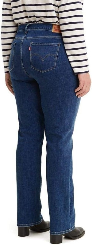 Levi’s Jeans Women’s 24W Short Classic Straight Leg Stretch Hyper Soft