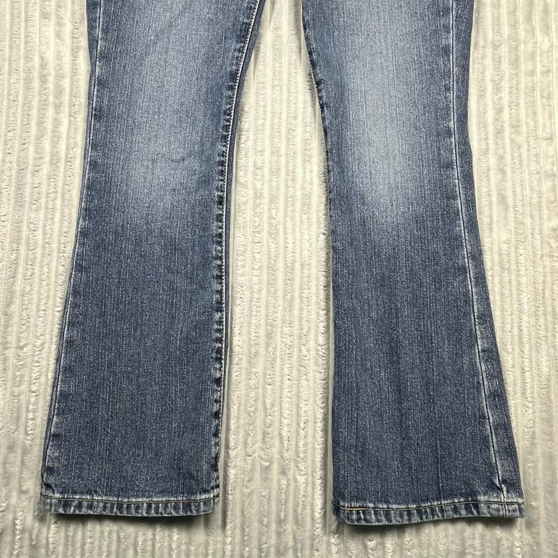 Levi's Jeans Womens 4 (28x29) Miss Nouveau Boot Cut Low Rise Medium Wash Cowgirl