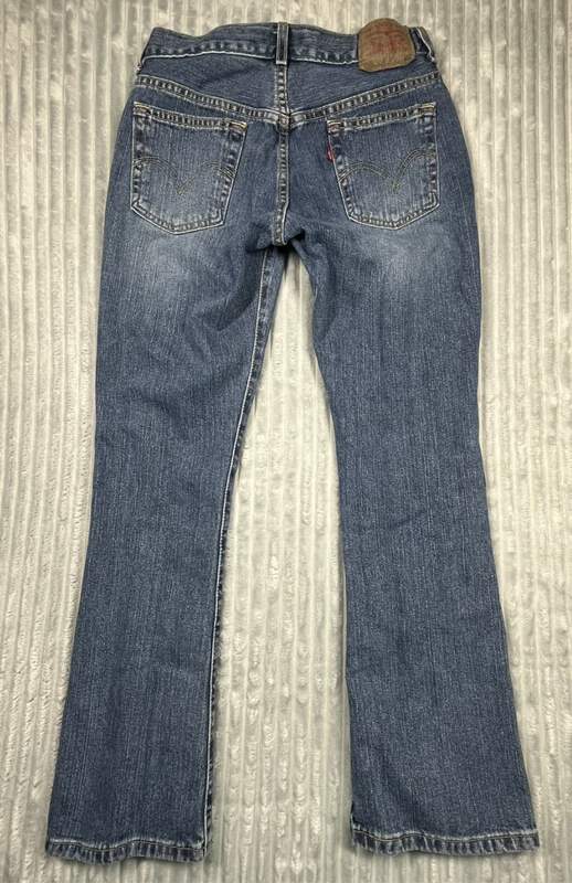 Levi's Jeans Womens 4 (28x29) Miss Nouveau Boot Cut Low Rise Medium Wash Cowgirl