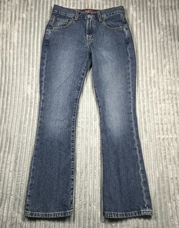 Levi's Jeans Womens 4 (28x29) Miss Nouveau Boot Cut Low Rise Medium Wash Cowgirl