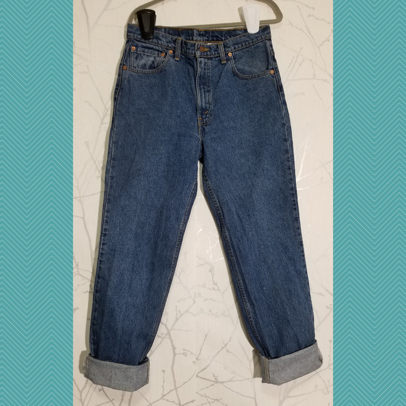 Levi's Vtg Medium Wash High Rise Slim Fit Straight Leg Mom Jeans Women's 12