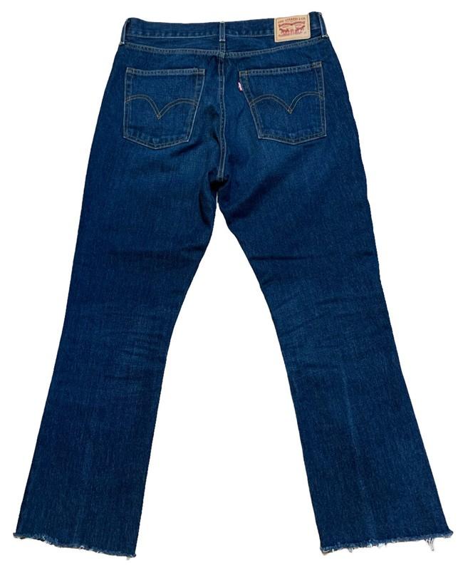 LEVI'S Women’s 32 X 28 Straight Cut Cropped Frayed Hem Denim Jeans High Waist