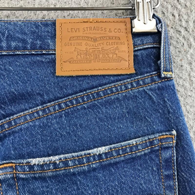 Levi Woman’s Ribcage Straight Ankle Jeans Size 25