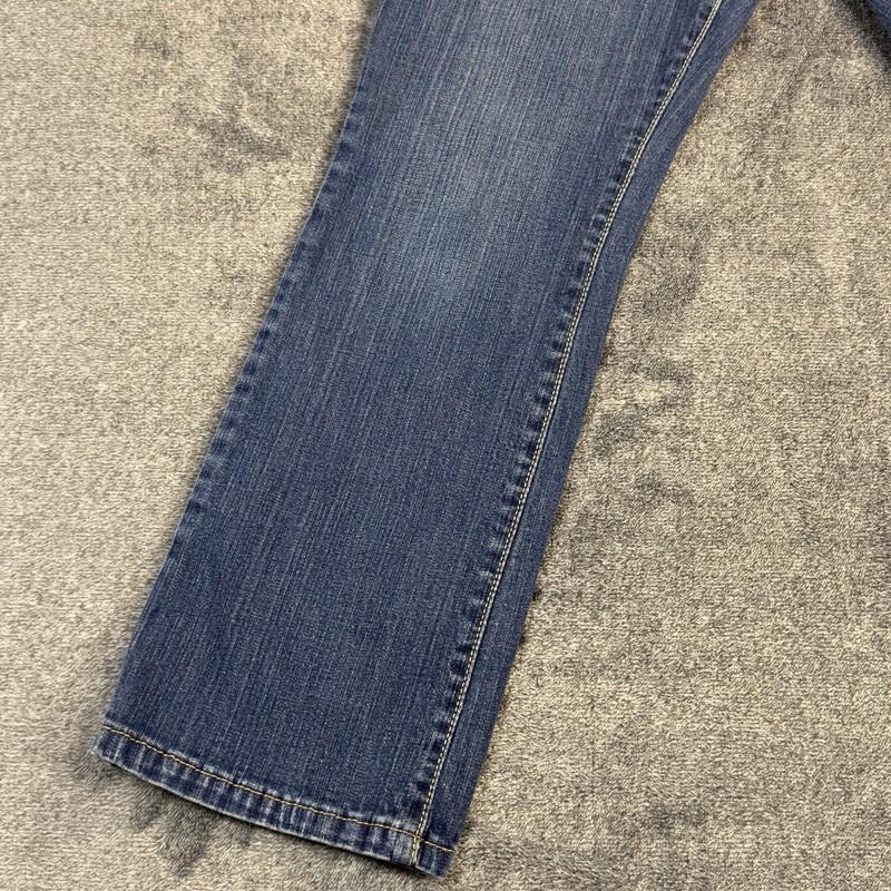 Levis 550 Jeans Womens 8 Short Blue Relaxed Boot Cut Medium Wash Country Pockets