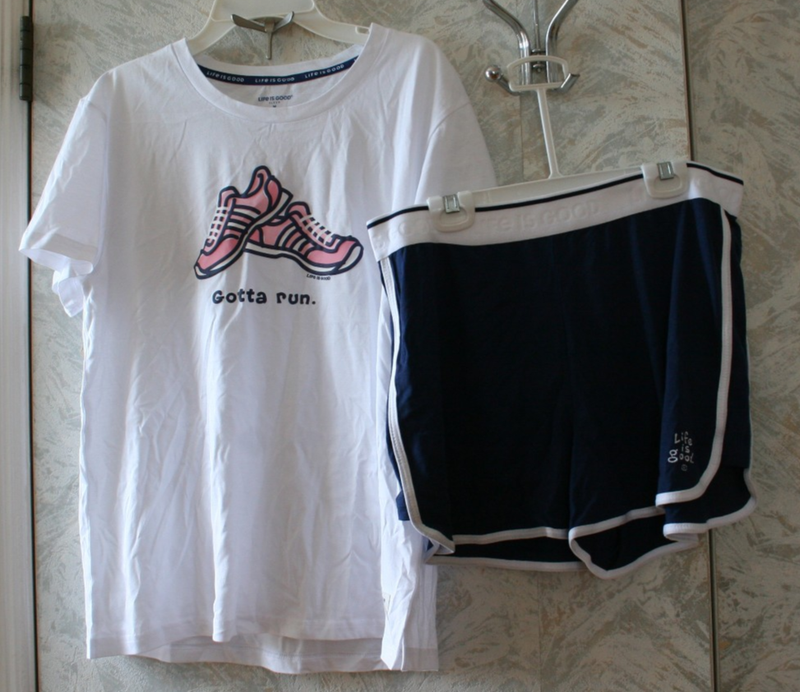 Life is Good GOTTA RUN 2 Pc Pajama Set Sz Large Top & Short White Navy Blue NWT