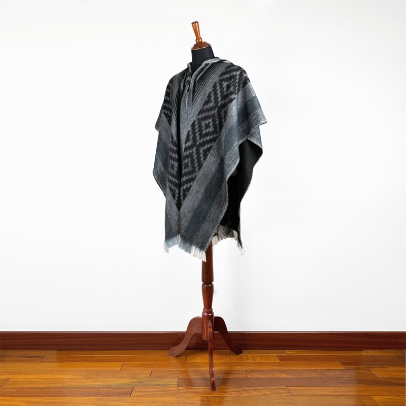 Lightweight BABY ALPACA Wool Hooded Poncho Pullover UNISEX Handmade In Ecuador