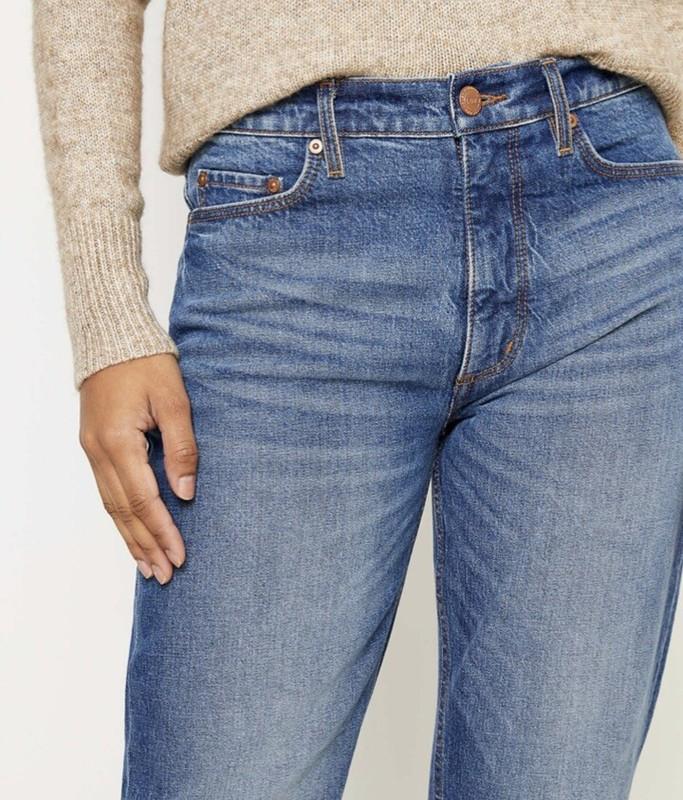 LOFT NWT Petite Boyfriend Jeans In Vintage Dark Wash - Size 27P