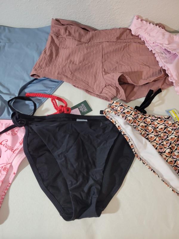 Lot Of 10 Women's Target Swim Bottoms Size L. Brand New ²⁹