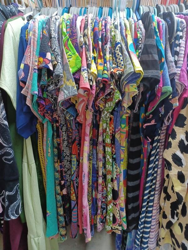 LuLaRoe Woman’s Classic T Size XXS Thru 2XL - YOU CHOOSE LuLaRoe Woman’s Classic T Size XXS Thru 2XL - YOU CHOOSE