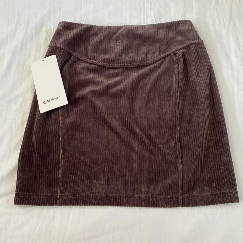 Lululemon Scuba Mid-Rise Mini Skirt Velvet Cord Riverstone SZ6- LW8AJDS RVSN