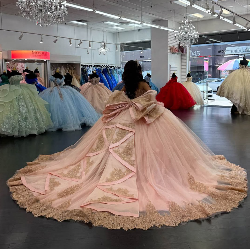 Luxury Pink Quinceanera Dresses With Gold Appliques Sequins Big Bow Ball Gowns
