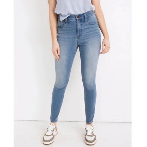 Madewell Curvy Roadtripper Jeggings in Sunbury Wash women size 28