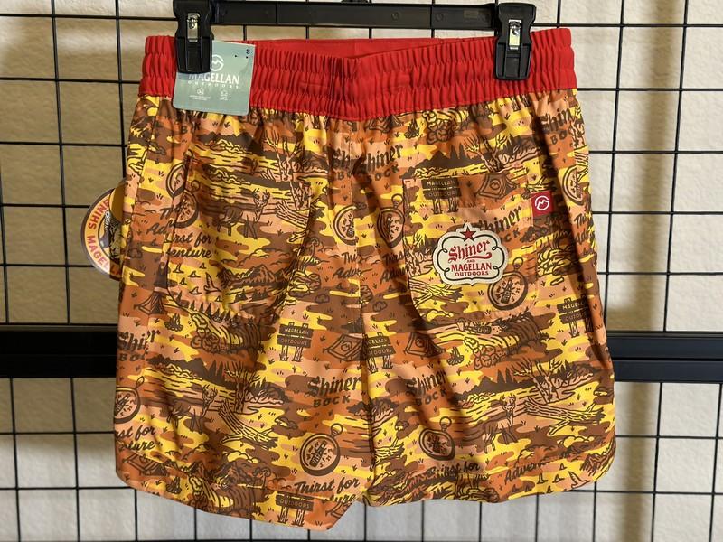 Magellan Women's Shiner Bock Woodland CAMO Fish Gear Shorty UPF 50