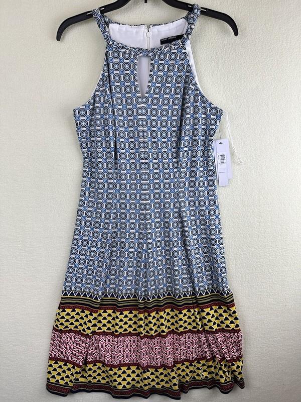 Maggy London Knee Lenth Dress Blue/White Geometric Shaped Womens Size 6