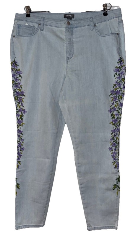 Martha Stewart Purple Floral Embroidered Light Wash Jeans 20W NWOT