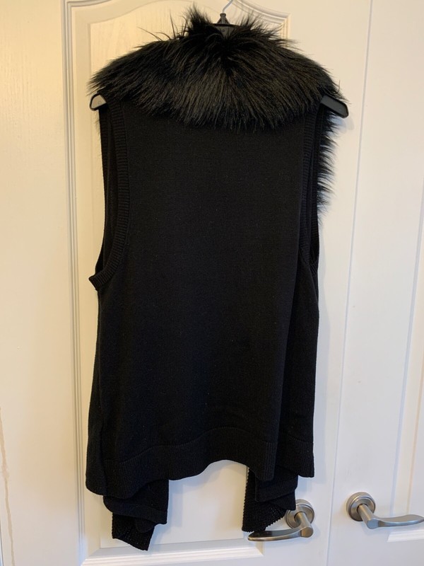 Michael Kors Black Waterfall With Faux Fur Sleeveless Knit Vest Women's M / L