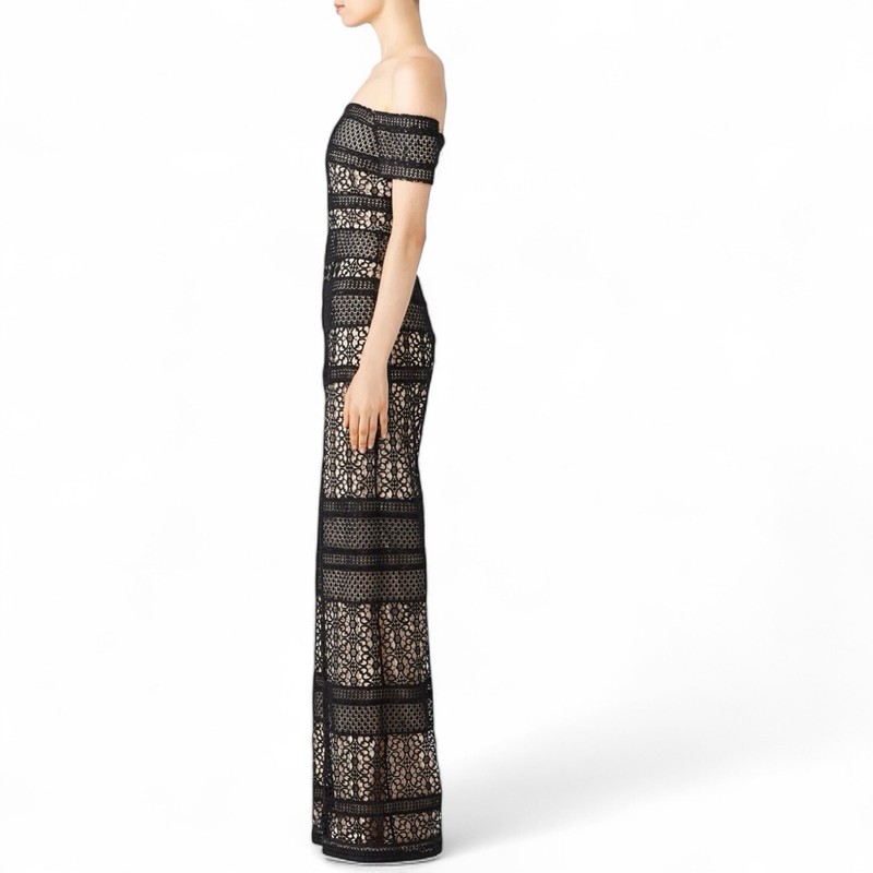 Monique Lhuillier Crochet Lace Jumpsuit Size 4 Black Straight Leg