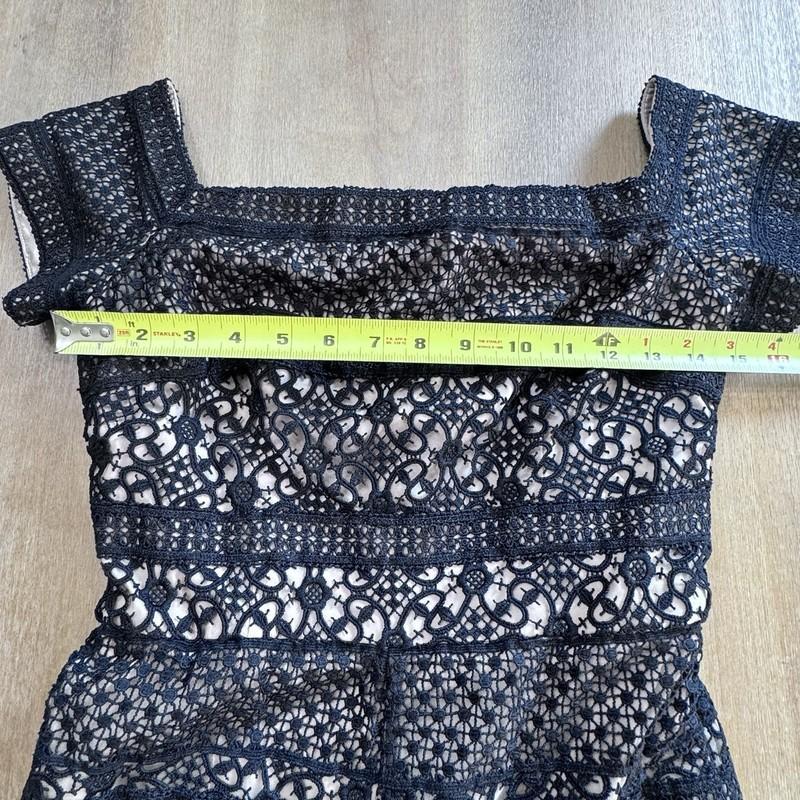 Monique Lhuillier Crochet Lace Jumpsuit Size 4 Black Straight Leg