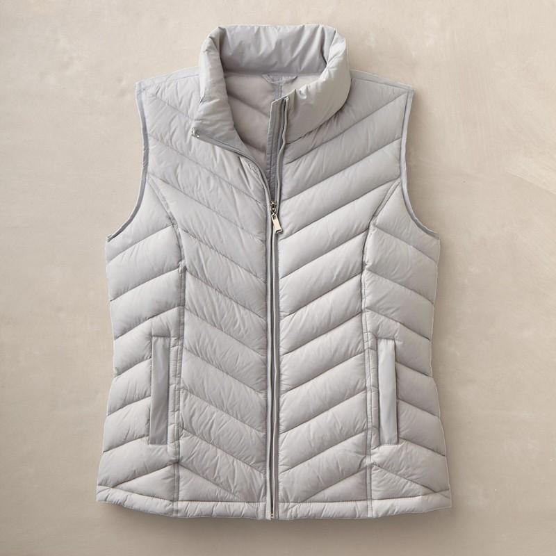 New $100 TravelSmith Women's Packable Down Chevron Vest - 90% Down Silver
