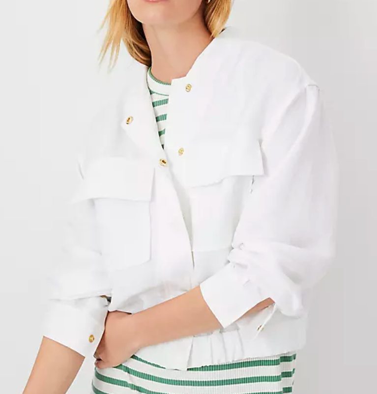 NEW ANN TAYLOR WEEKEND WHITE PATCH POCKET BOMBER JACKET SZ MEDIUM M