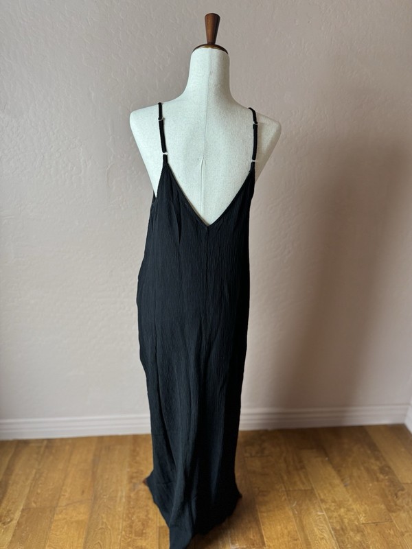 NEW Black Love Stitch Size Small/Medium Sleeveless Double V Gauze Maxi Dress NWT