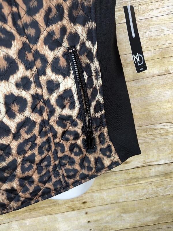 New Directions Women's Size Large Leopard Print Full Zip Vest Dual Zipper Pocket