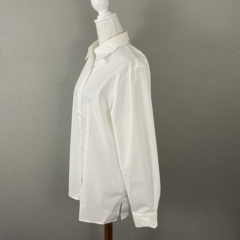NEW Foxcroft $52 White Blouse Size 8 Button Front Long Sleeve Embroidered Shirt