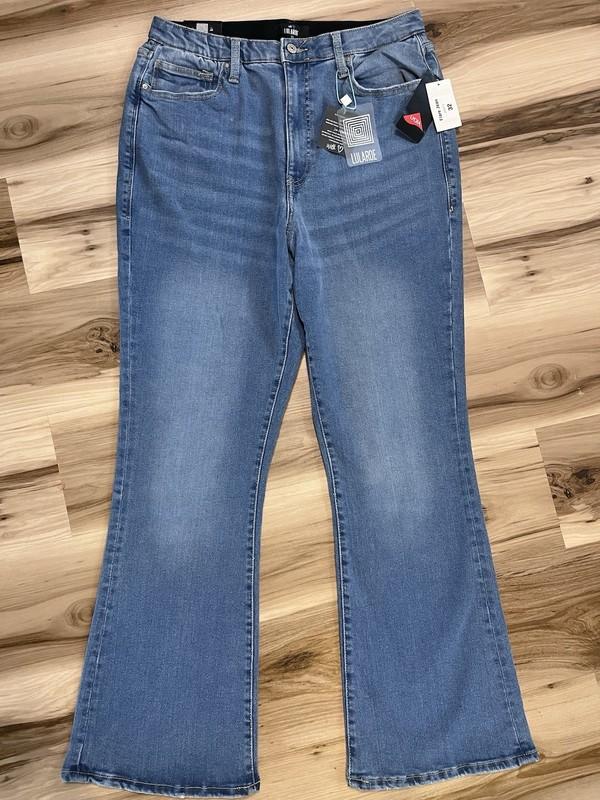 New Lularoe Flare Jeans Women’s 32 Magic Waist High Rise Stretch Denim Med Wash