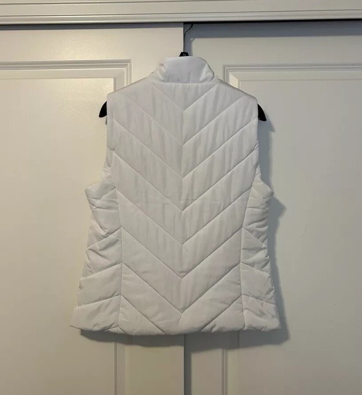 NEW Michael Kors Medium Bright White Puffer Quilted Vest MK Charm Women’s $125