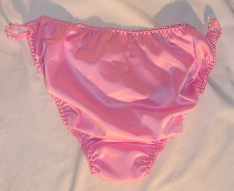 NEW SEXY STRING BIKINI PANTIES SIZE M / L 80s STYLE LOOK HOT FEEL COMFY