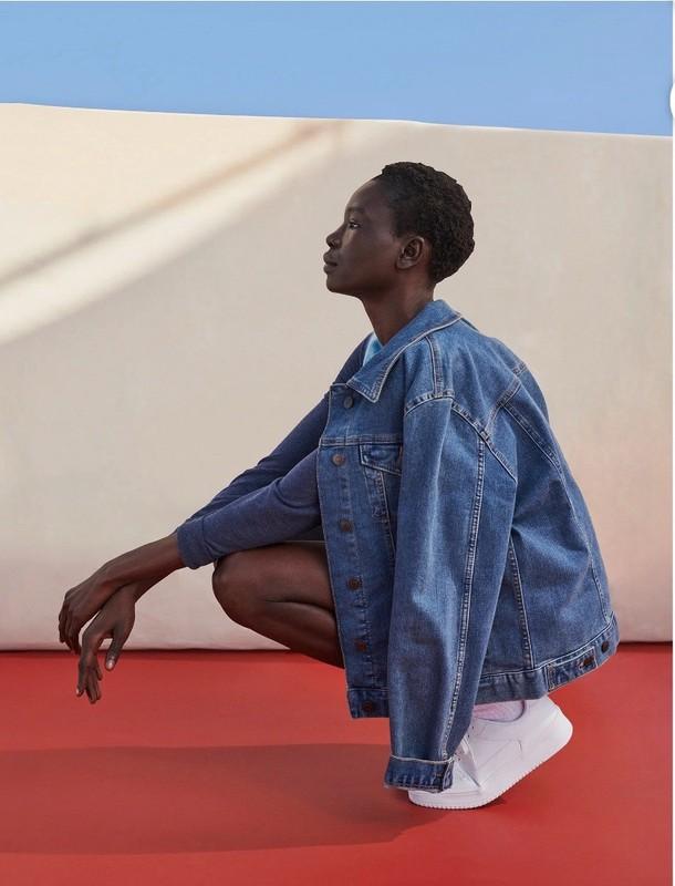 New Time And Tru Women’s Denim Blue Jean Jacket Size 20 XXL Button Front NWT