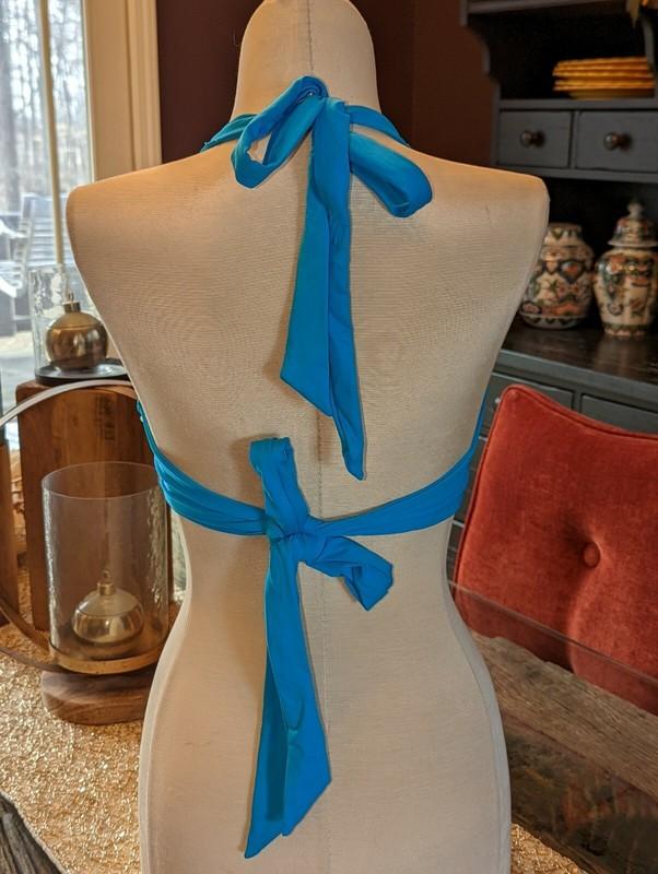 NEW VICTORIA'S SECRET 34B OCEAN BLUE HALTER PLUNGE UNDERWIRE BIKINI TOP