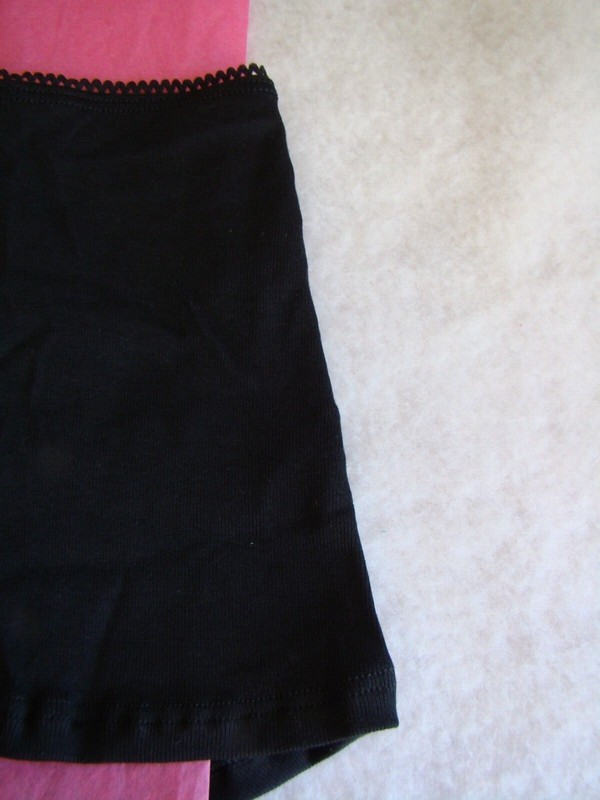 New Victoria’s Secret Black Cotton With Pink Front Ribbon Shortie Panties