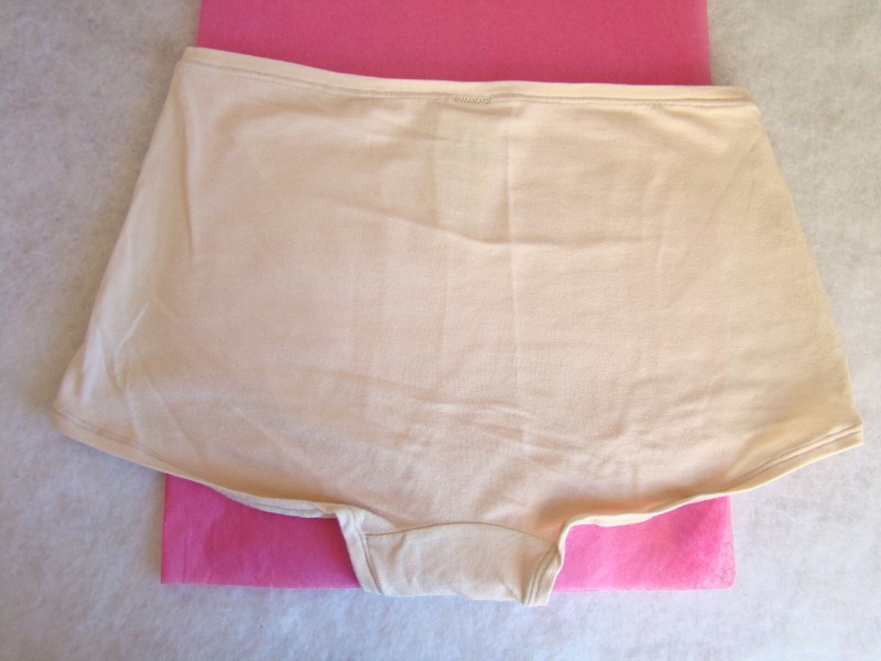 New Victoria’s Secret PINK Logo Natural Skin Tone Cotton Boyshort Panty