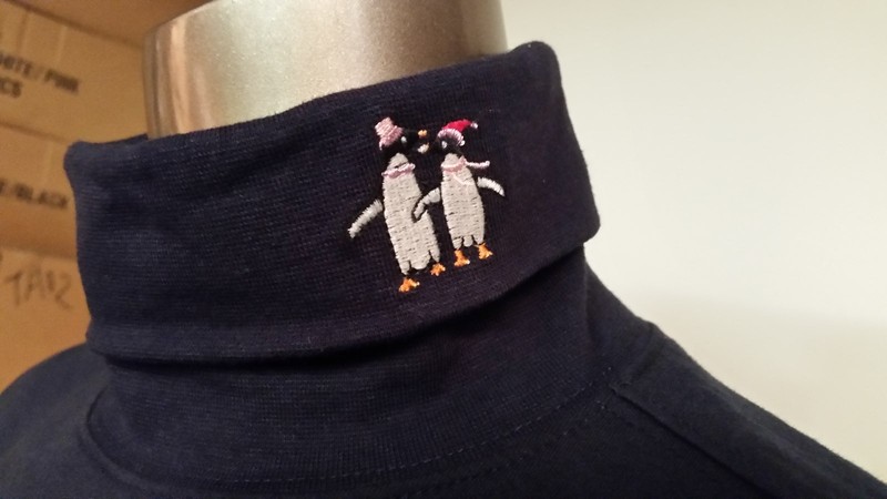 New Women Christmas Turtleneck Top~Embroidered Penguins On Collar
