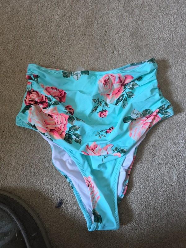 New Women's CUPSHE Floral High Waisted Bikini Bottom Size Medium