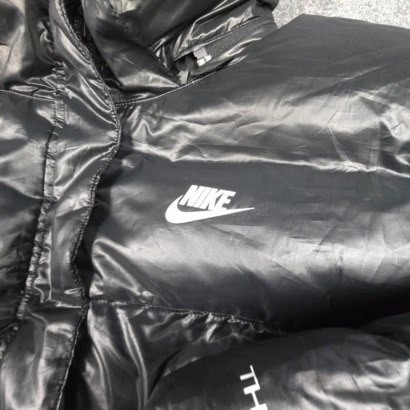 Nike Jacket Womens MEDIUM Black Puffer Hooded Lightweight Zip Therma Fit Size M
