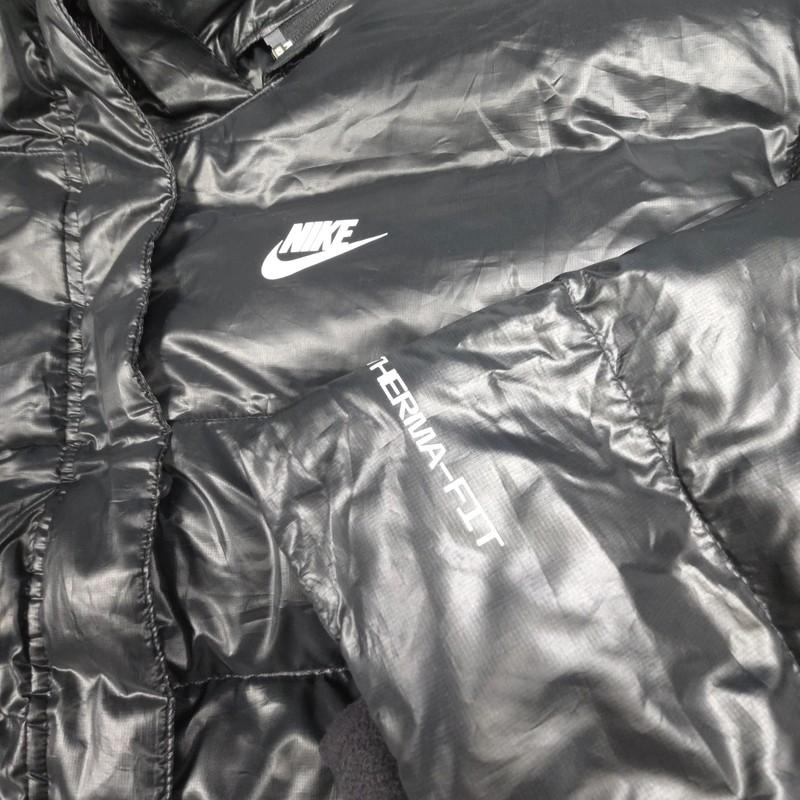 Nike Jacket Womens MEDIUM Black Puffer Hooded Lightweight Zip Therma Fit Size M