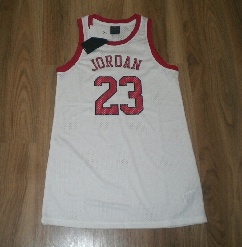 Nike Women's Dress Air Jordan Heritage #23 White DO5029-100 Mesh Size Medium