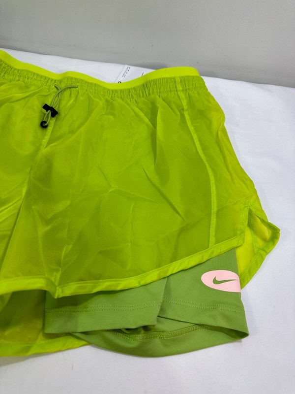 Nike Women’s Size Small Icon Clash Tempo Luxe Running Shorts In Green DM7739-321