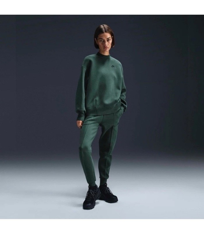 Nike Women’s Sportswear Tech Fleece Oversized Sweatshirt Green FV8041-338 M