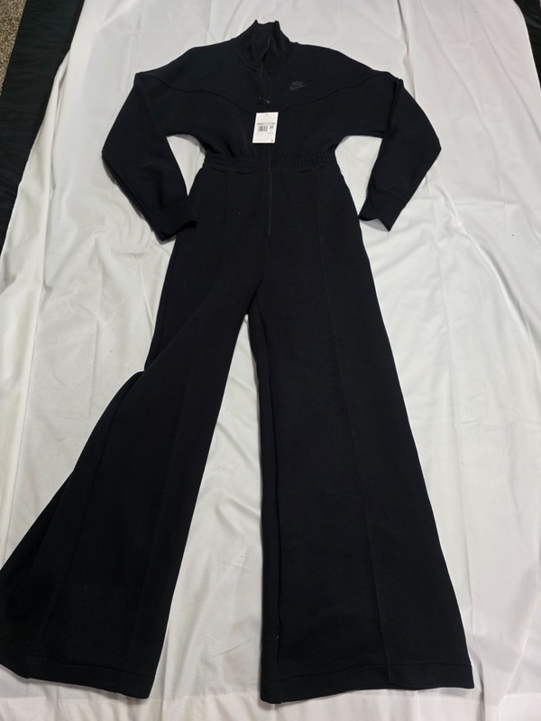 Nike Women’s Sportswear Tech Fleece SZ XS Windrunner Black Jumpsuit FB8798-010