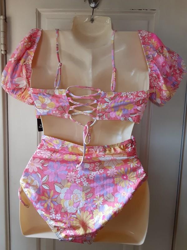 No Boundaries Junior Two Piece Size Large (11-13) NEW WITH TAGS