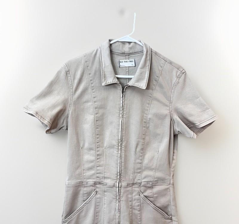 NWOT We The Free Women’s Jayde Denim Jumpsuit Khaki Zipper Flare Leg Size XL