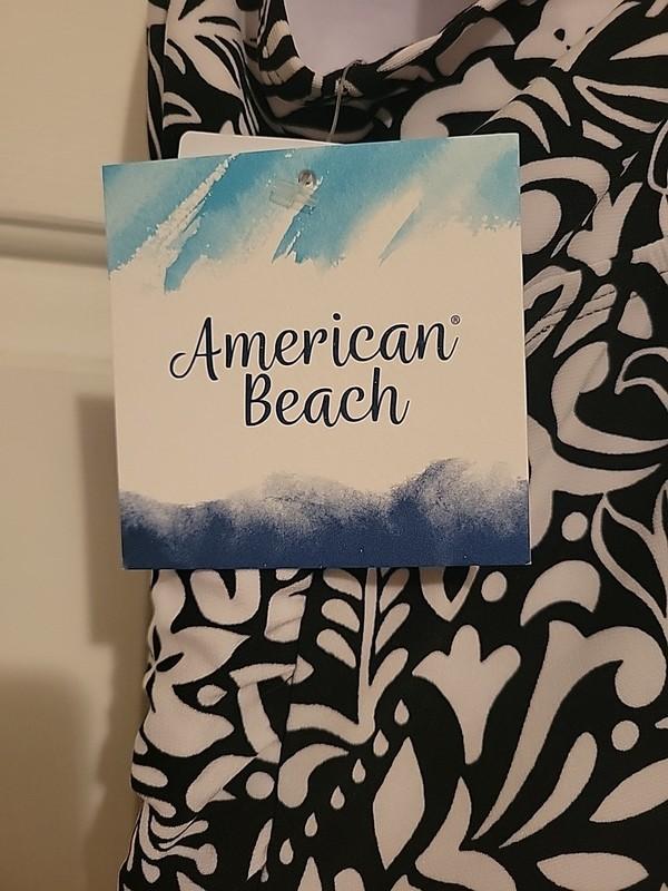 NWT American Beach Womens Swim Top Floral Keyhole Tank Black & White Size 16