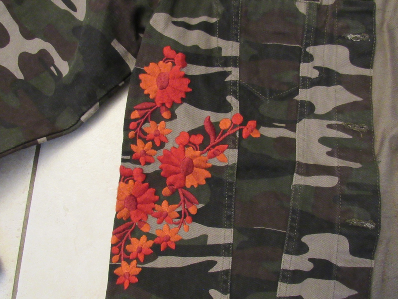 NWT Anthropologie Pilcro And The Letterpress Camo Embroidered Denim Jacket M